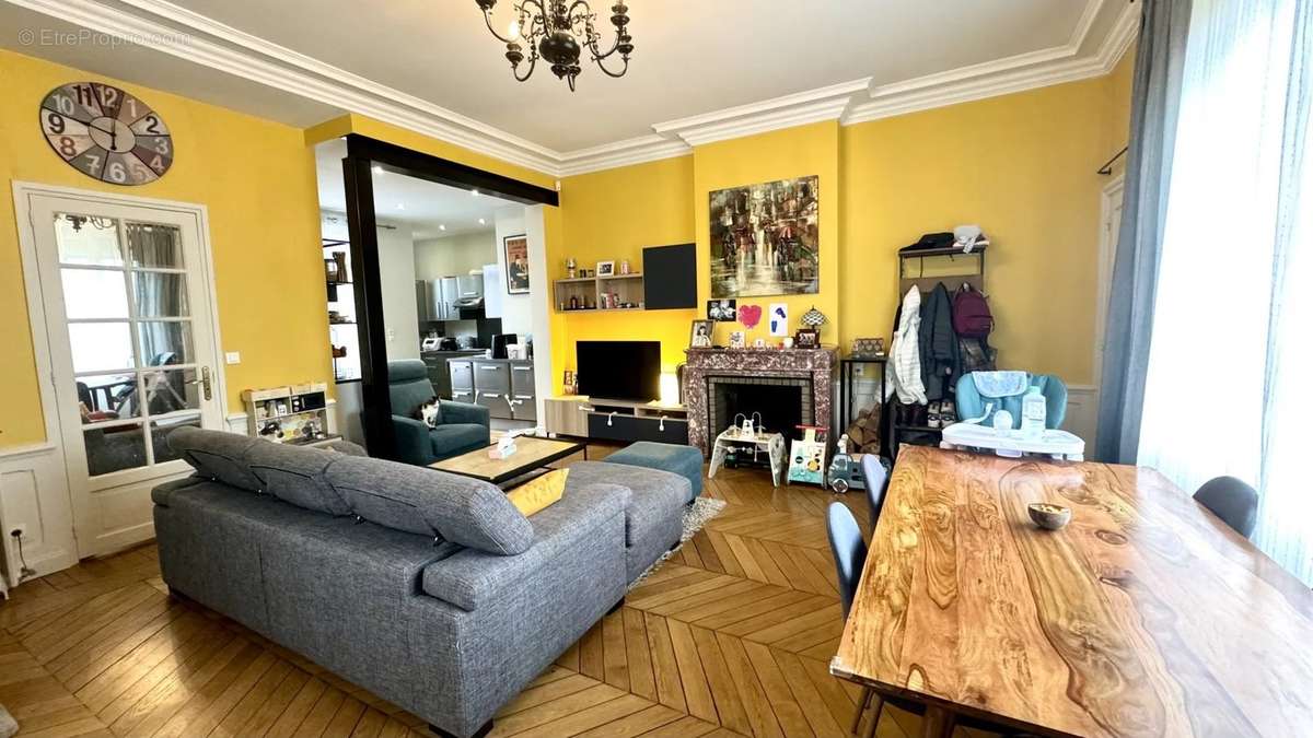 Appartement à LE RAINCY