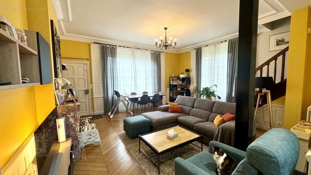 Appartement à LE RAINCY