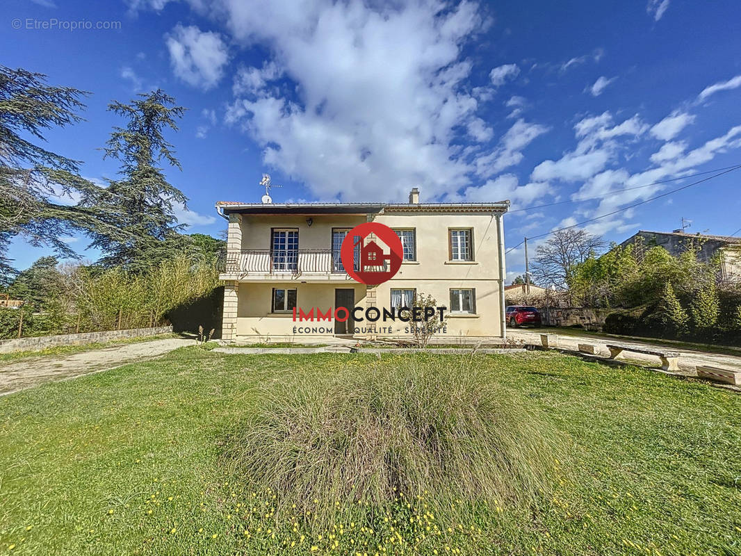 Maison à UZES