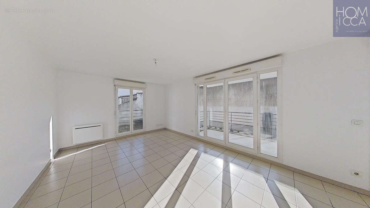 Appartement à LYON-9E