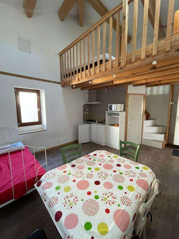 Appartement à VALLON-PONT-D&#039;ARC