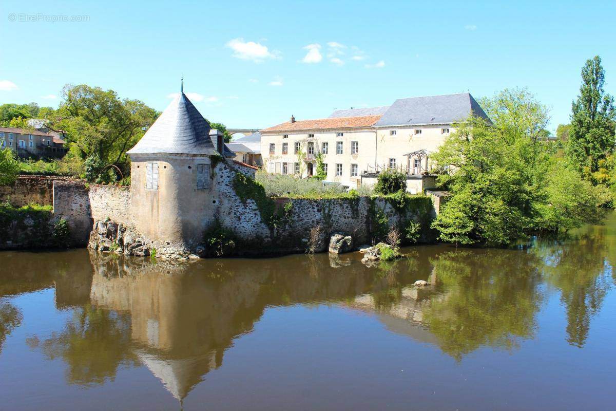 Maison à L&#039;ISLE-JOURDAIN