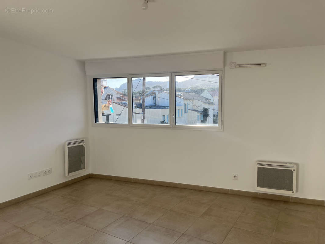 Appartement à MARSEILLE-8E