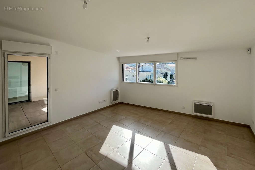 Appartement à MARSEILLE-8E