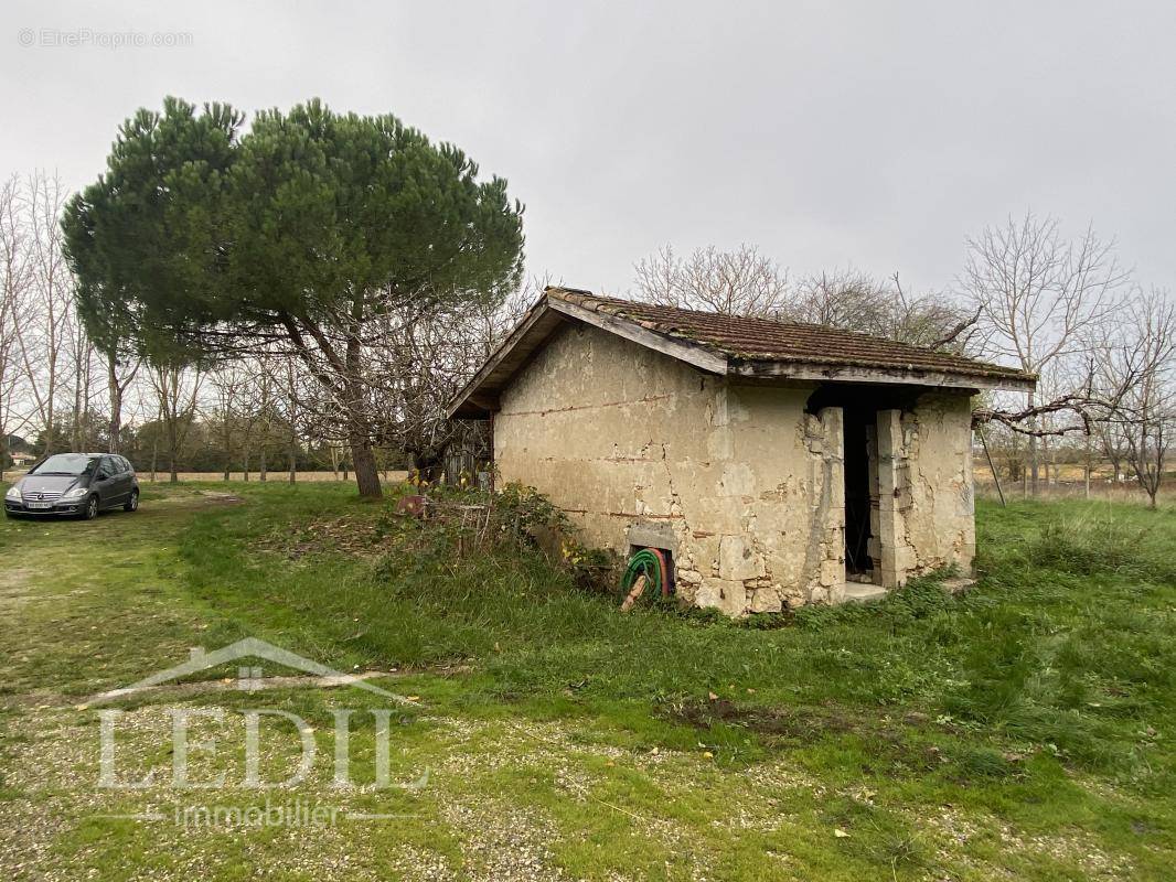 Maison à AIGUILLON