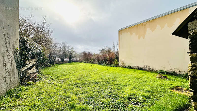 Maison à CAMARET-SUR-MER