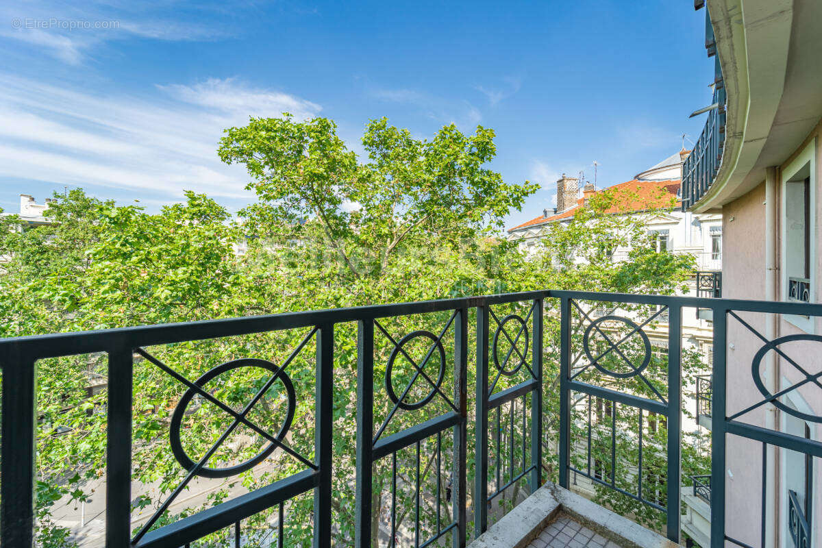 Appartement à LYON-7E