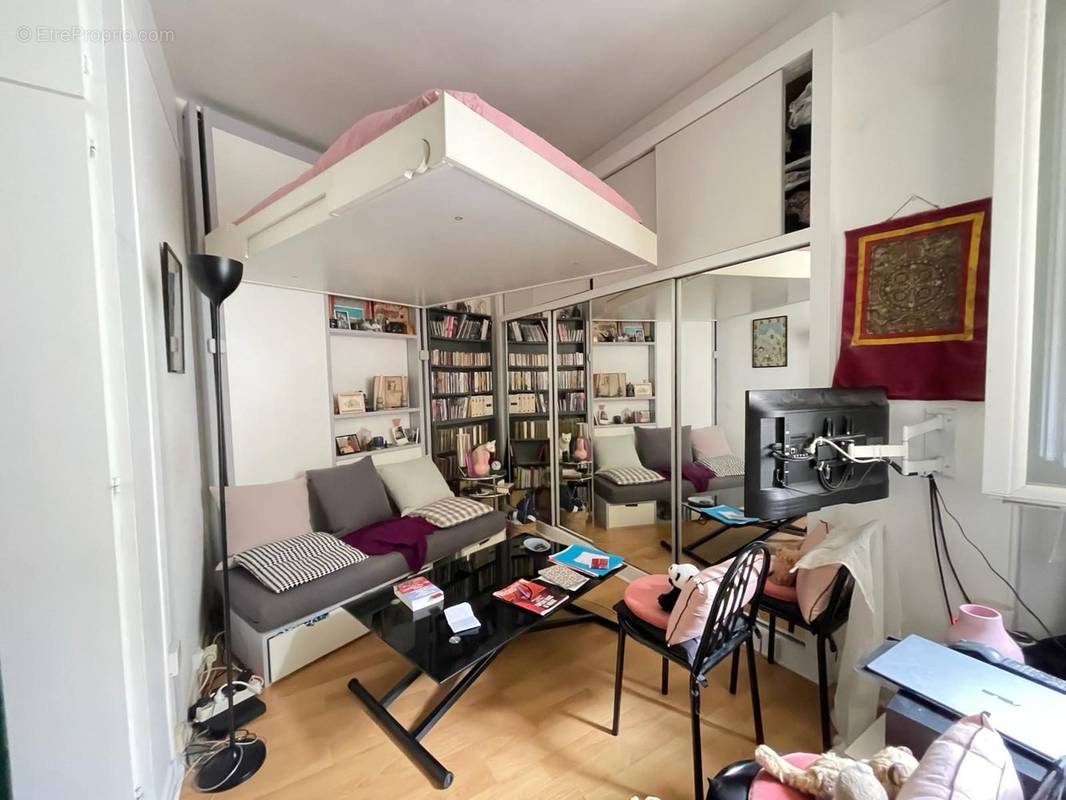 Appartement à PARIS-11E