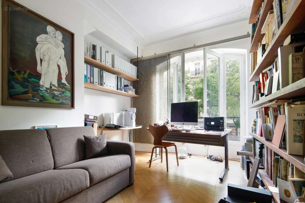 Appartement à PARIS-11E