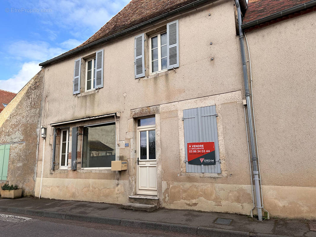 Maison à EPOISSES