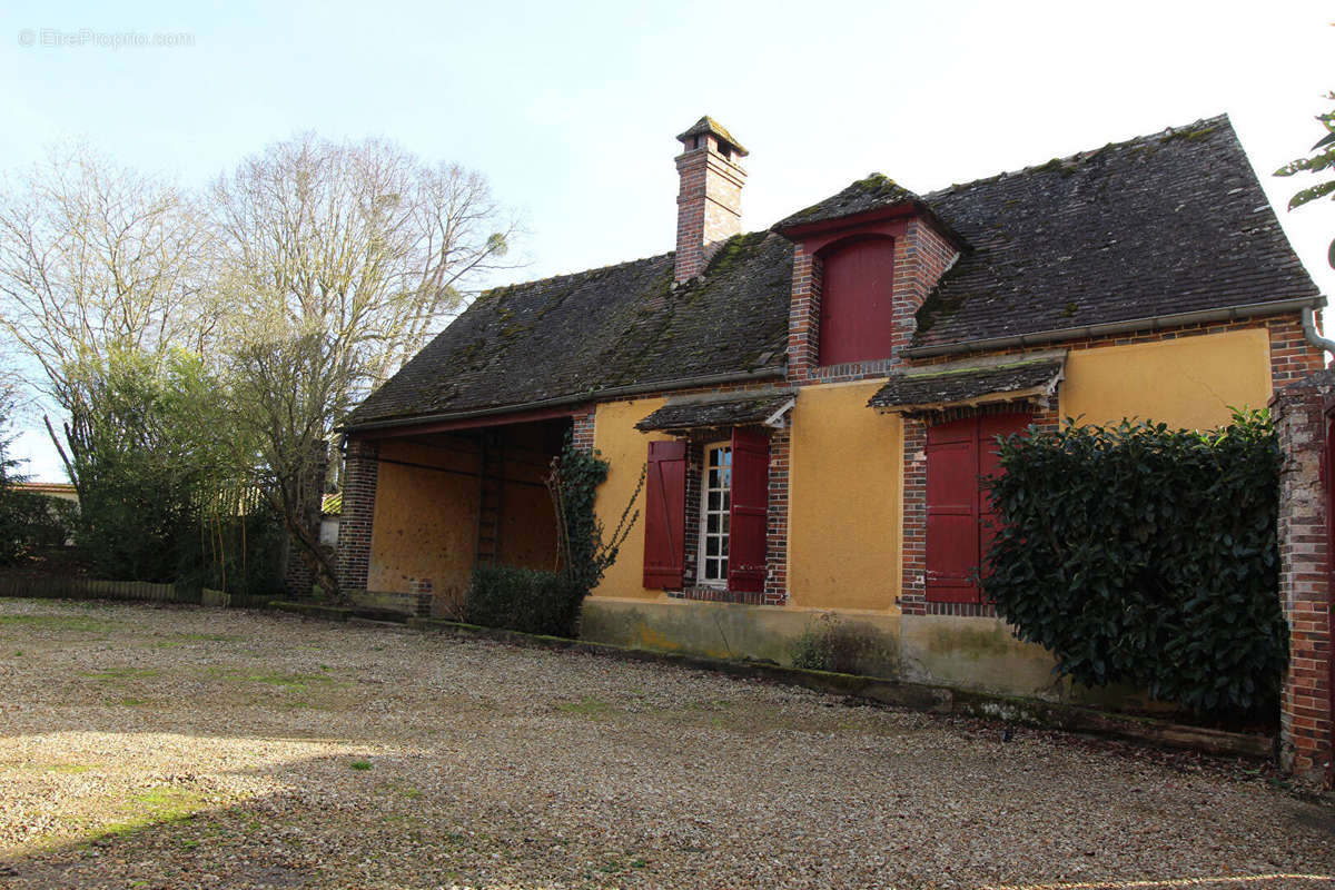 Maison à CHATEAUNEUF-EN-THYMERAIS