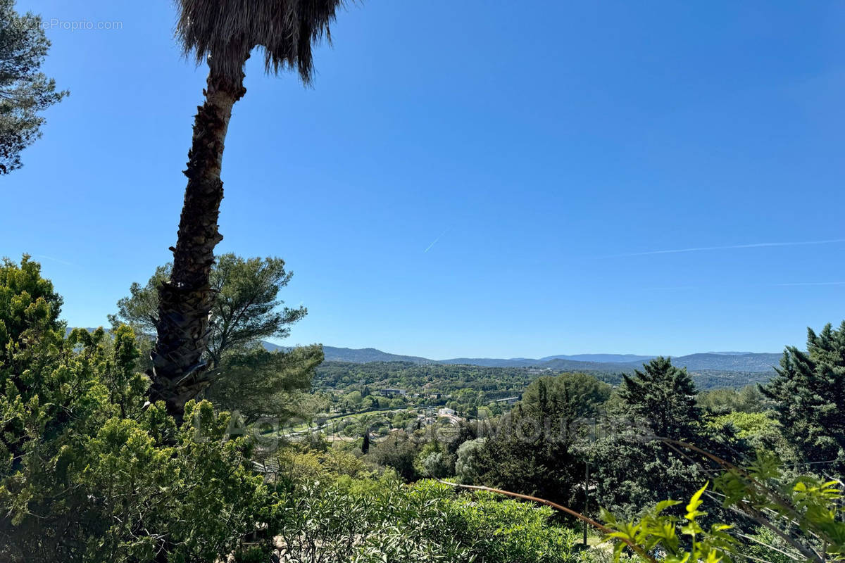 Maison à MOUGINS