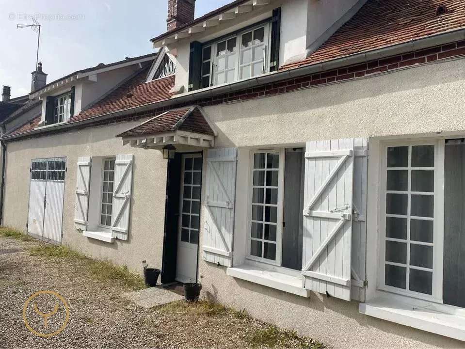 Appartement à NOYEN-SUR-SEINE