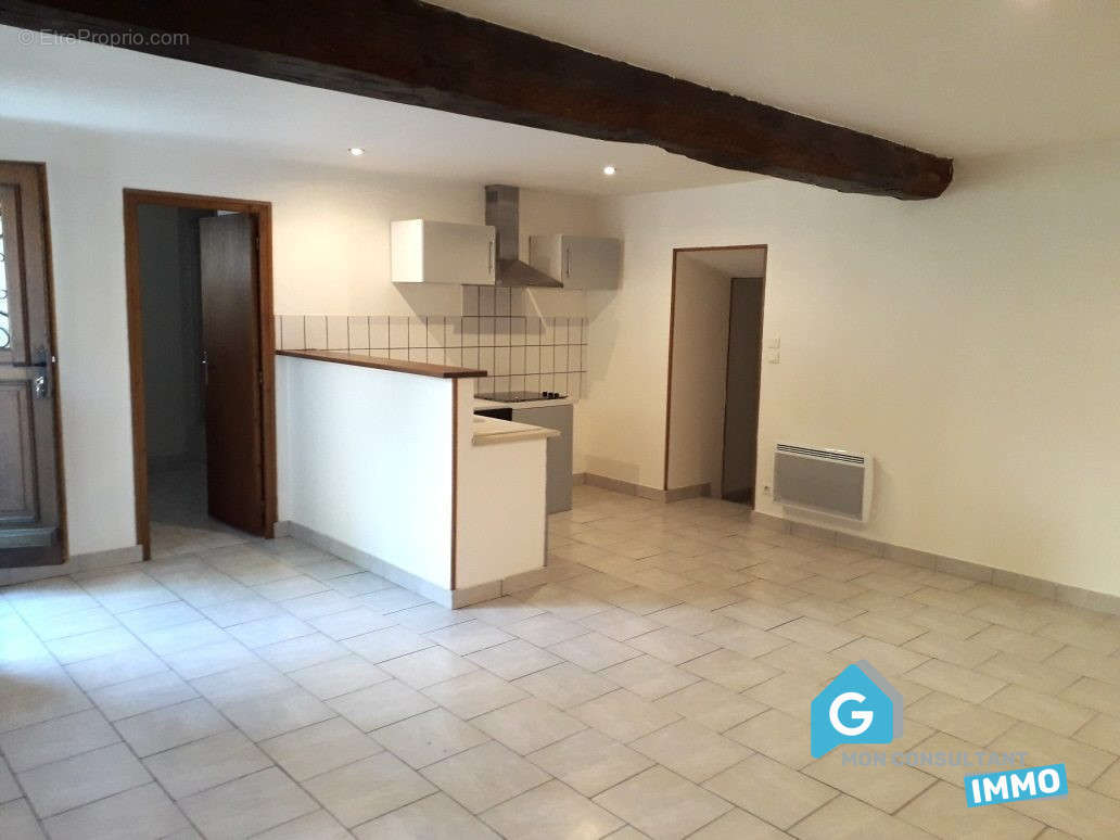 T2 RDC loué 470 /Mois - loué 6 mai 2024 - Appartement à CHAGNY