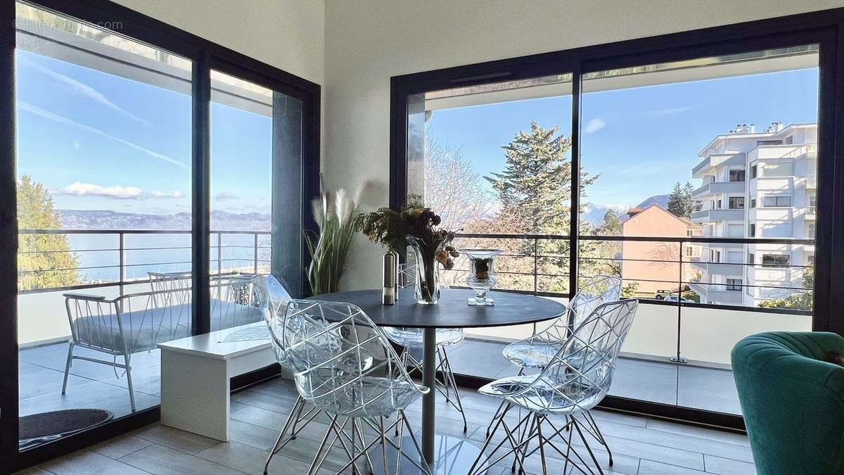 Appartement à EVIAN-LES-BAINS