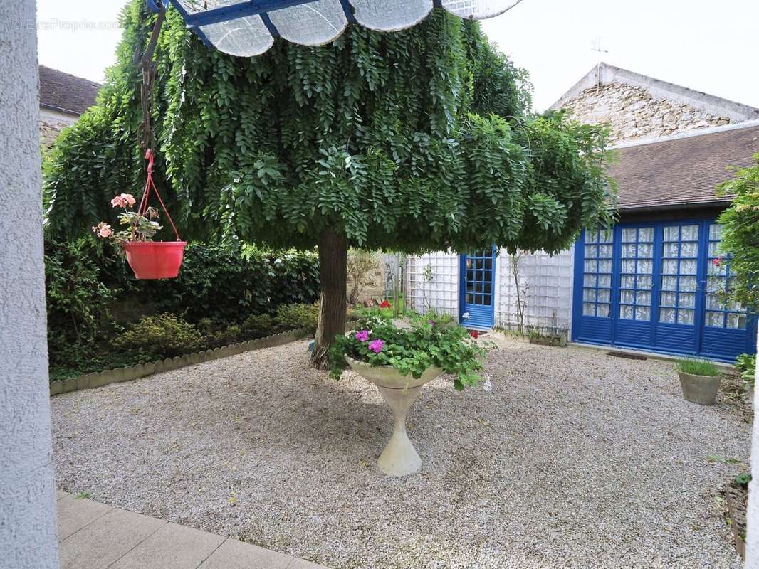 Maison à LE CHATELET-EN-BRIE