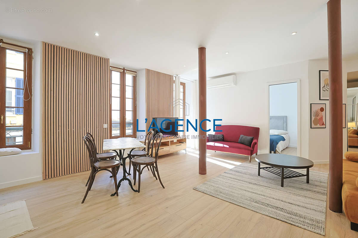 Appartement à HYERES