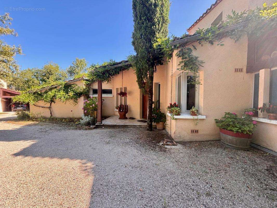 Maison à CAHORS