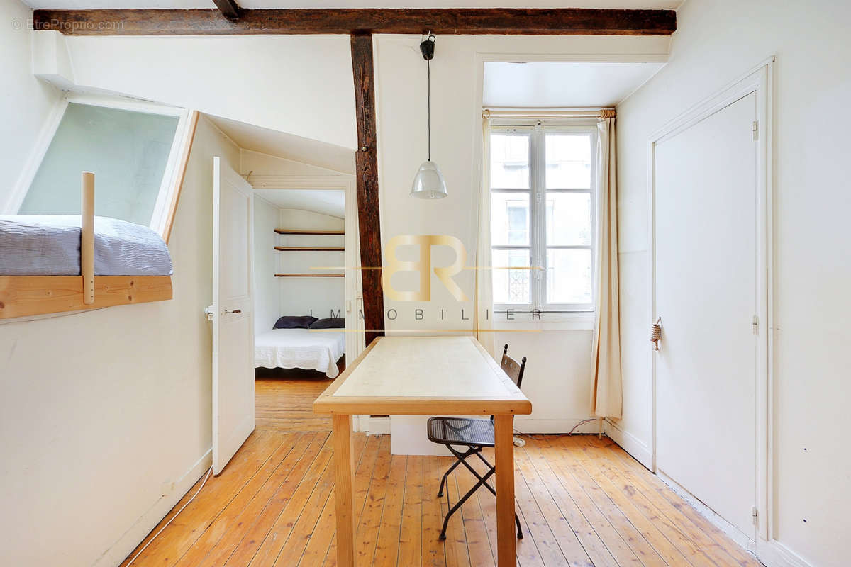 Appartement à PARIS-5E