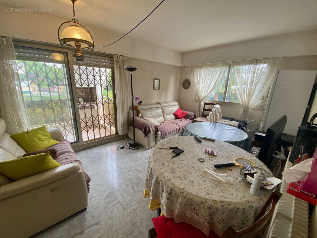 Appartement à VILLENEUVE-LOUBET