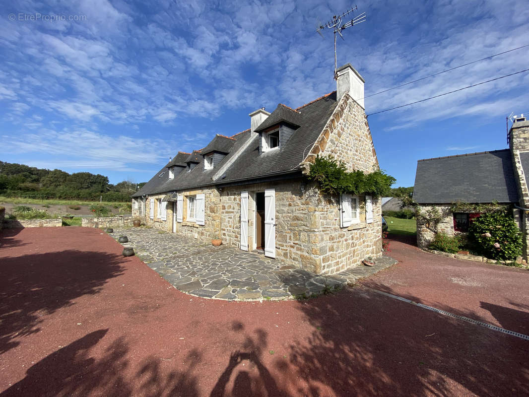 Maison à CAMARET-SUR-MER