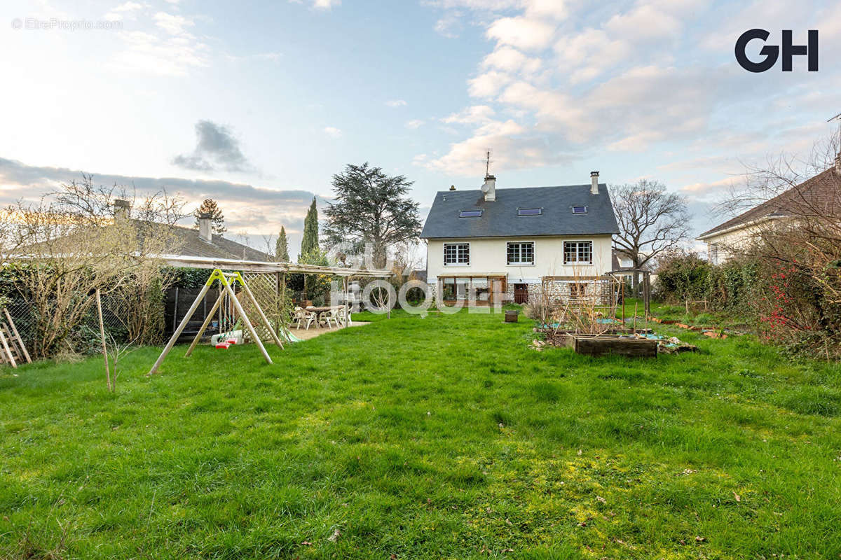 Maison à ETIOLLES