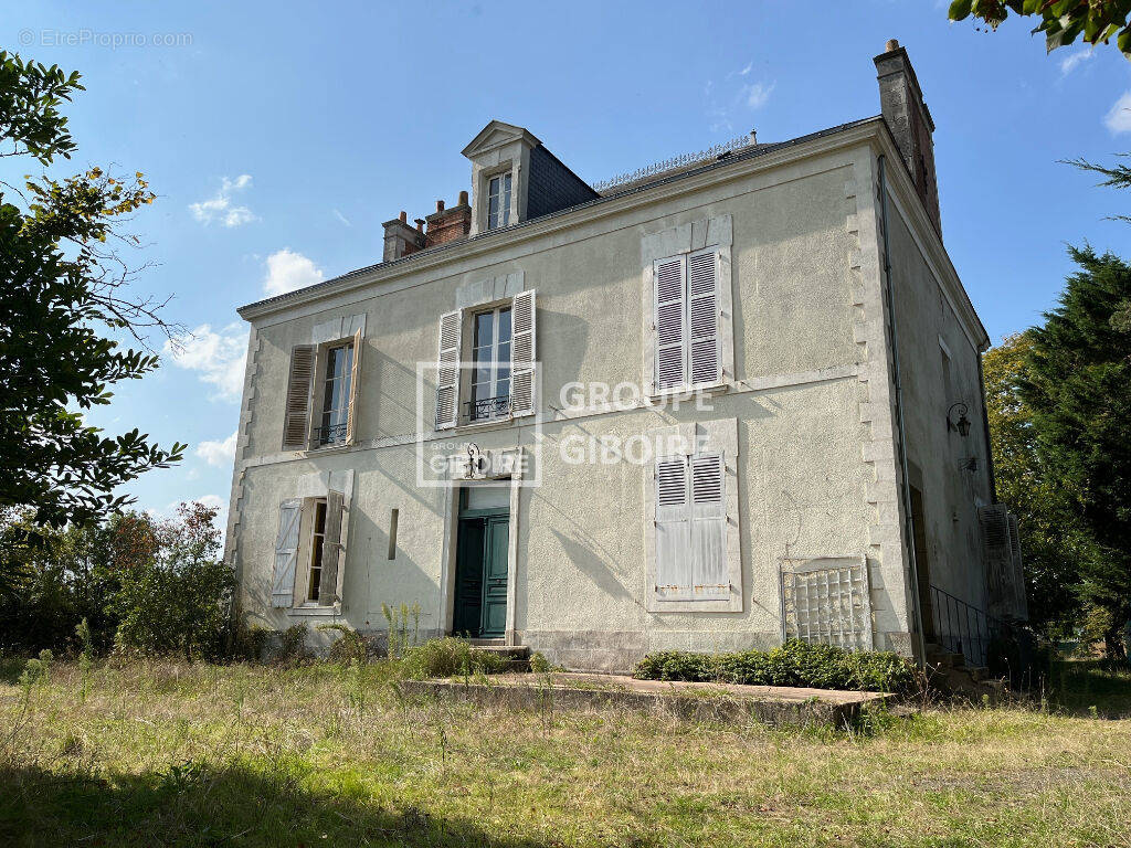 Maison à AIGREFEUILLE-SUR-MAINE