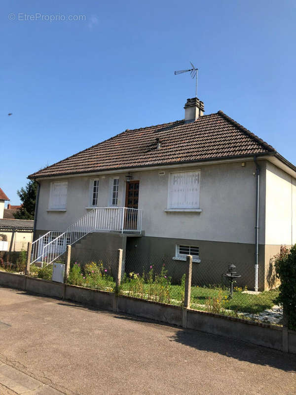 Maison à AUXERRE