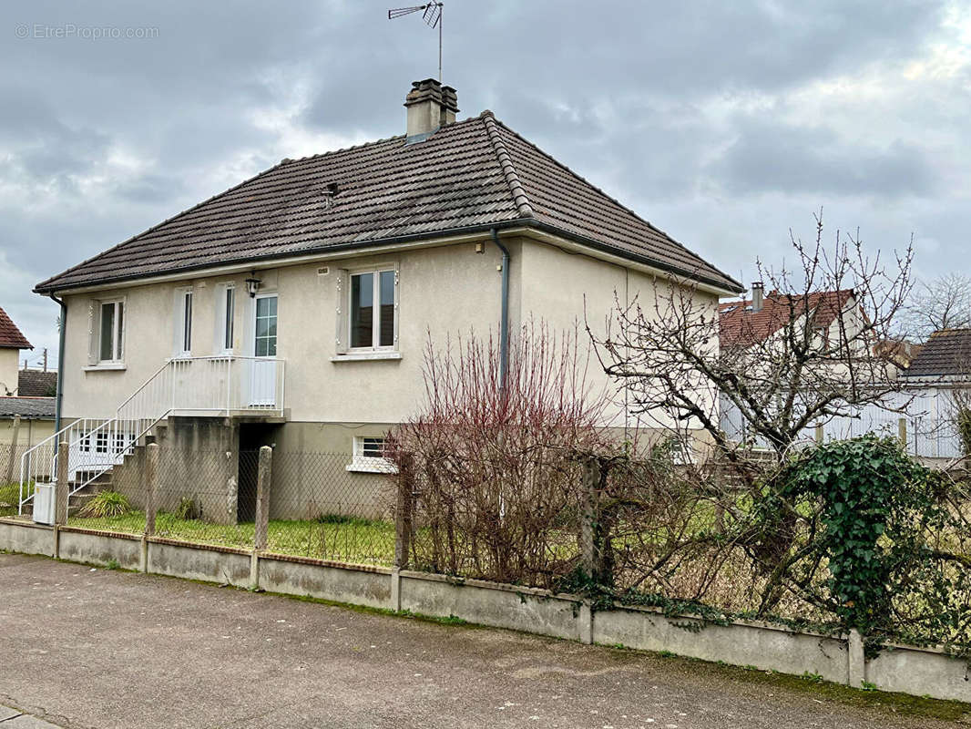 Maison à AUXERRE