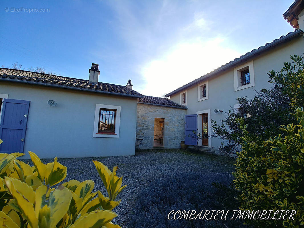 Maison à CAYLUS