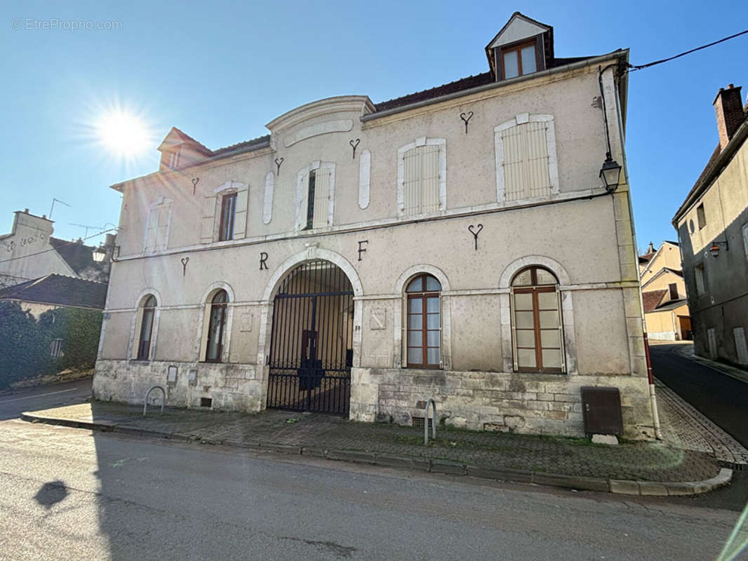 Appartement à TONNERRE