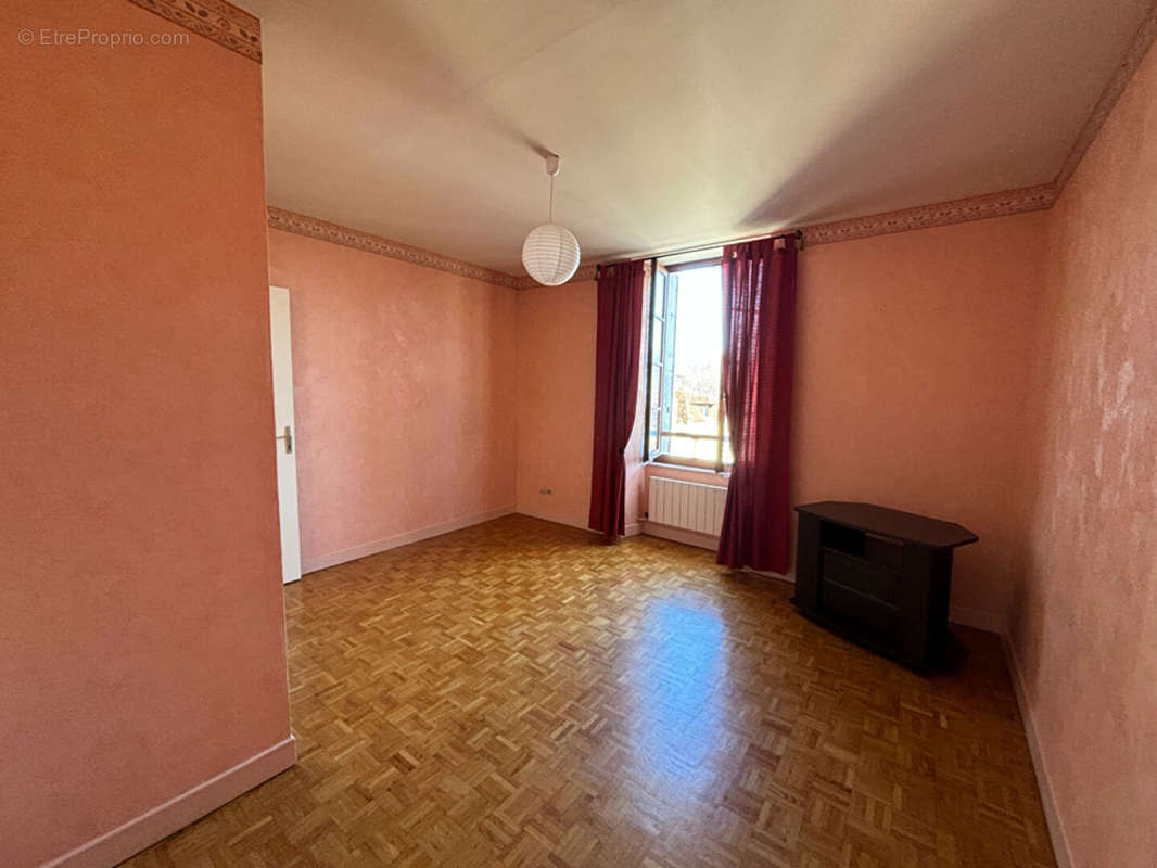 Appartement à TONNERRE