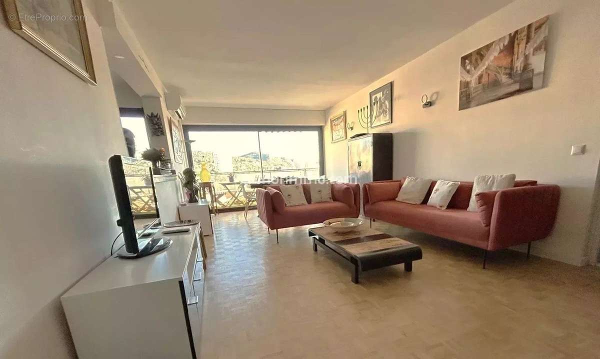 Appartement à MARSEILLE-9E