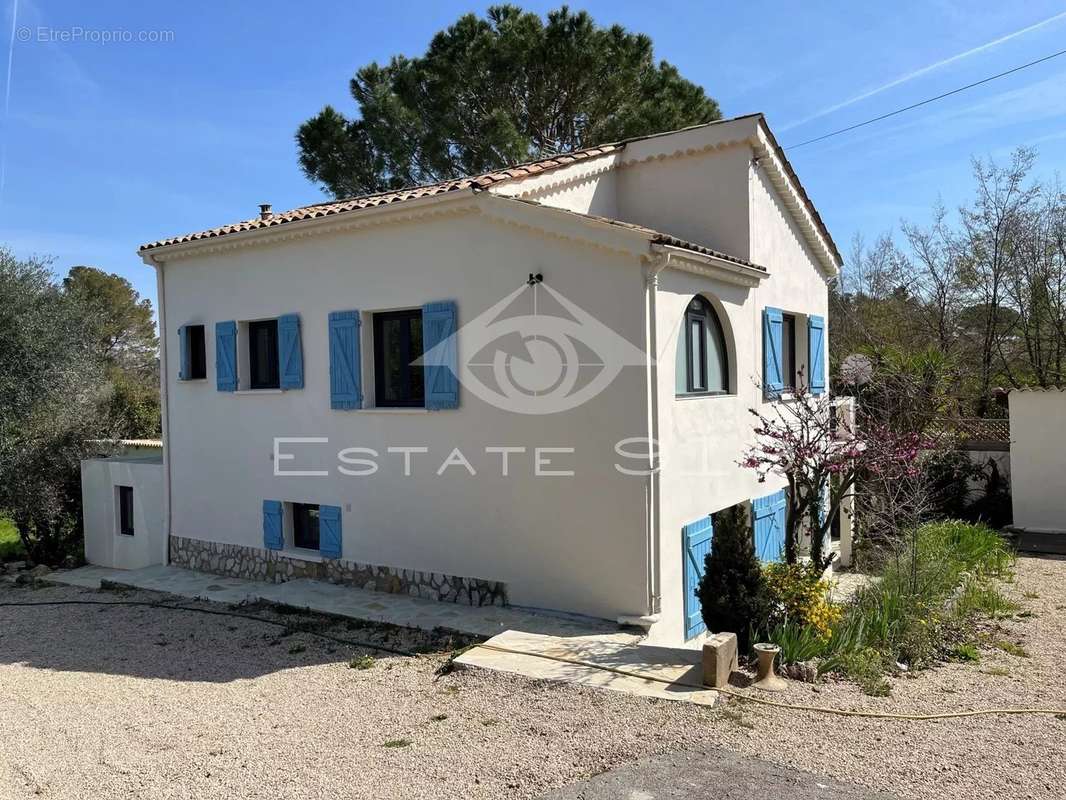 Maison à LE ROURET