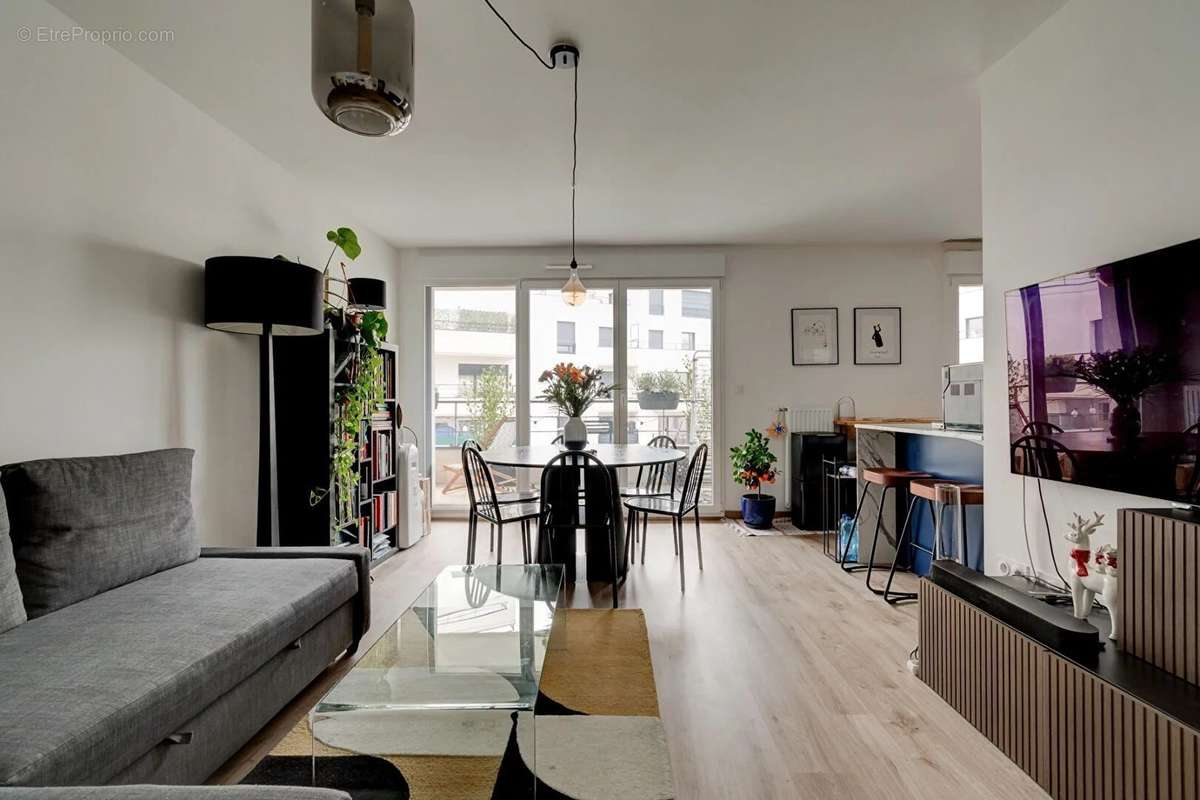 Appartement à COLOMBES