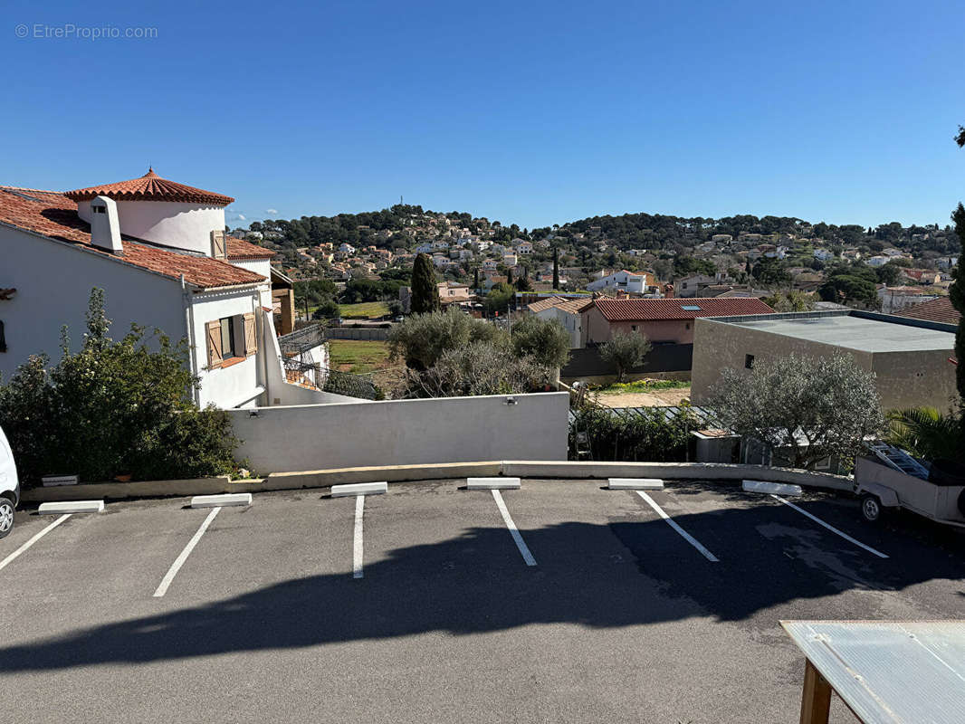 Appartement à SIX-FOURS-LES-PLAGES