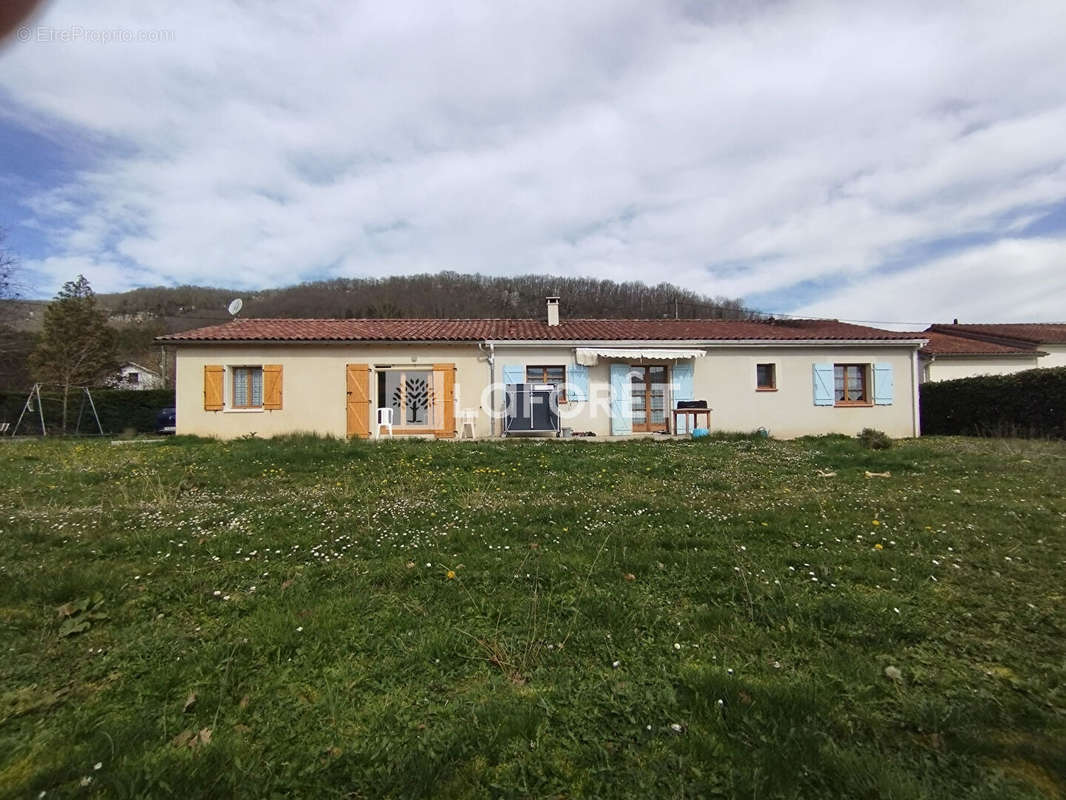 Maison à LOUBIERES