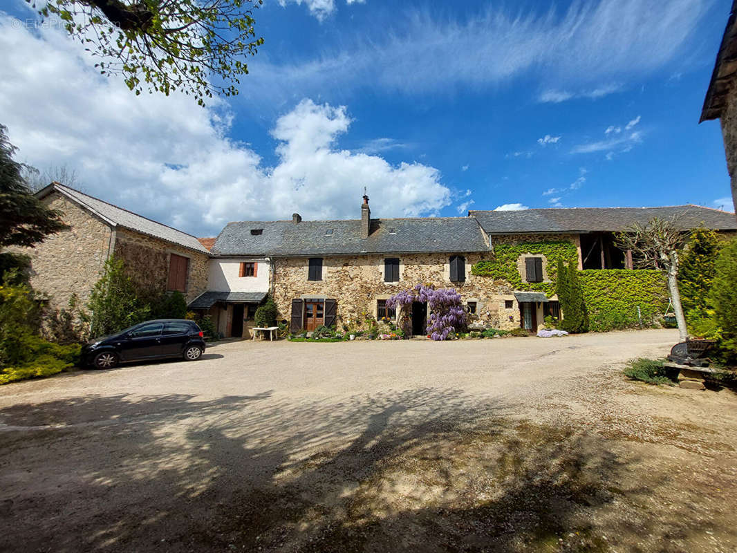 Maison à LA BASTIDE-L&#039;EVEQUE