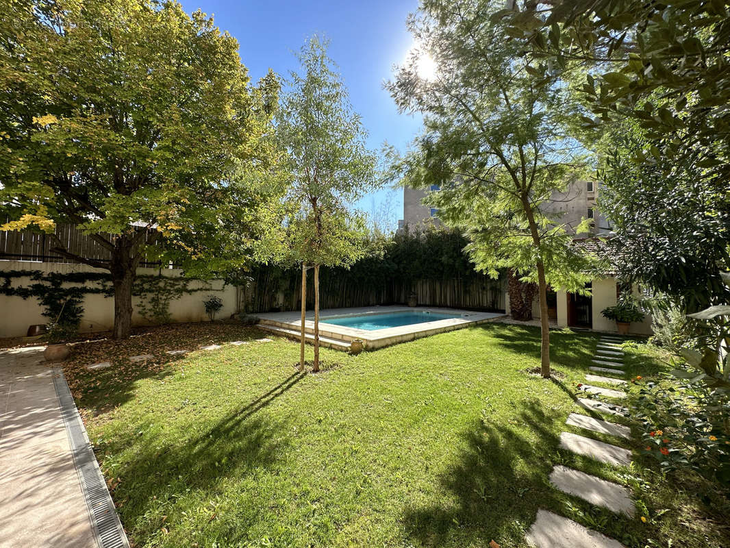 Maison à NIMES