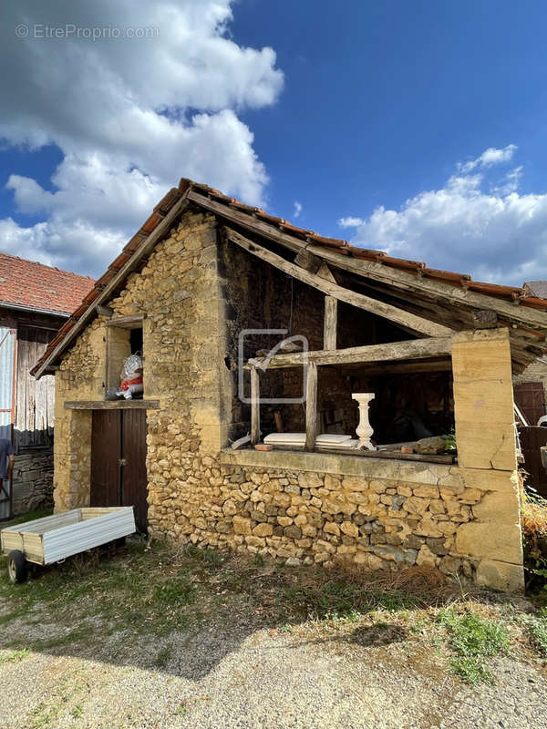 Maison à BEYNAC-ET-CAZENAC