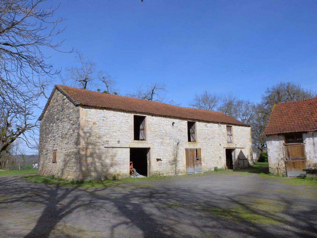 Maison à PARISOT