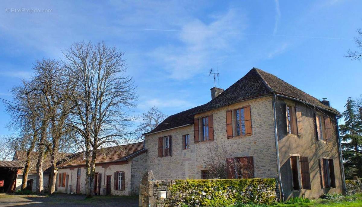 Maison à PARISOT