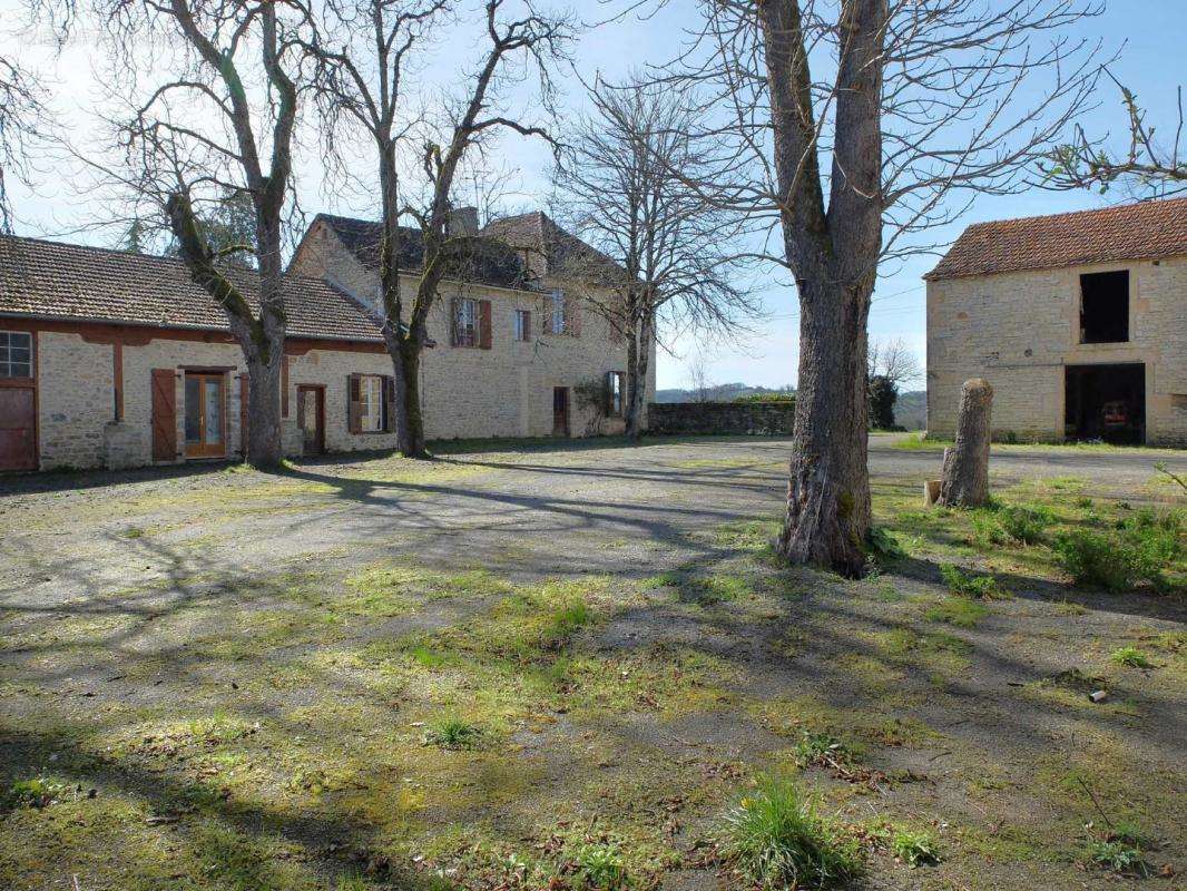 Maison à PARISOT