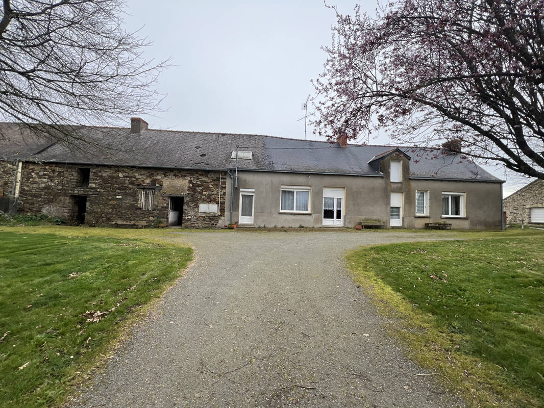 Maison à SION-LES-MINES