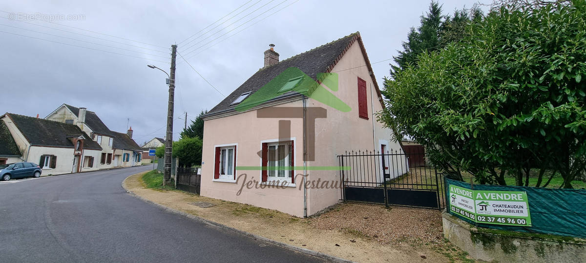 Maison à CLOYES-SUR-LE-LOIR