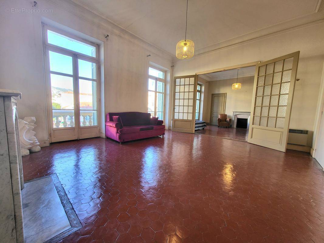 Appartement à MENTON