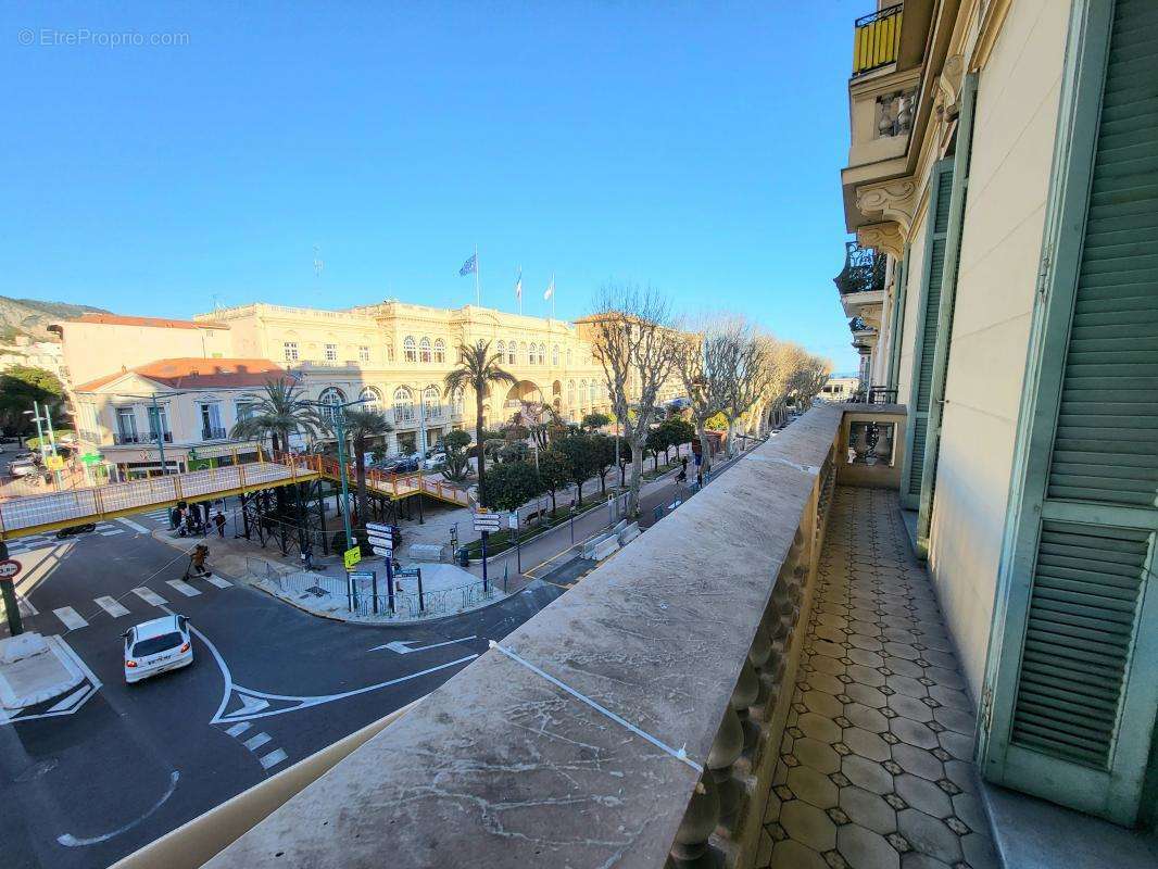 Appartement à MENTON