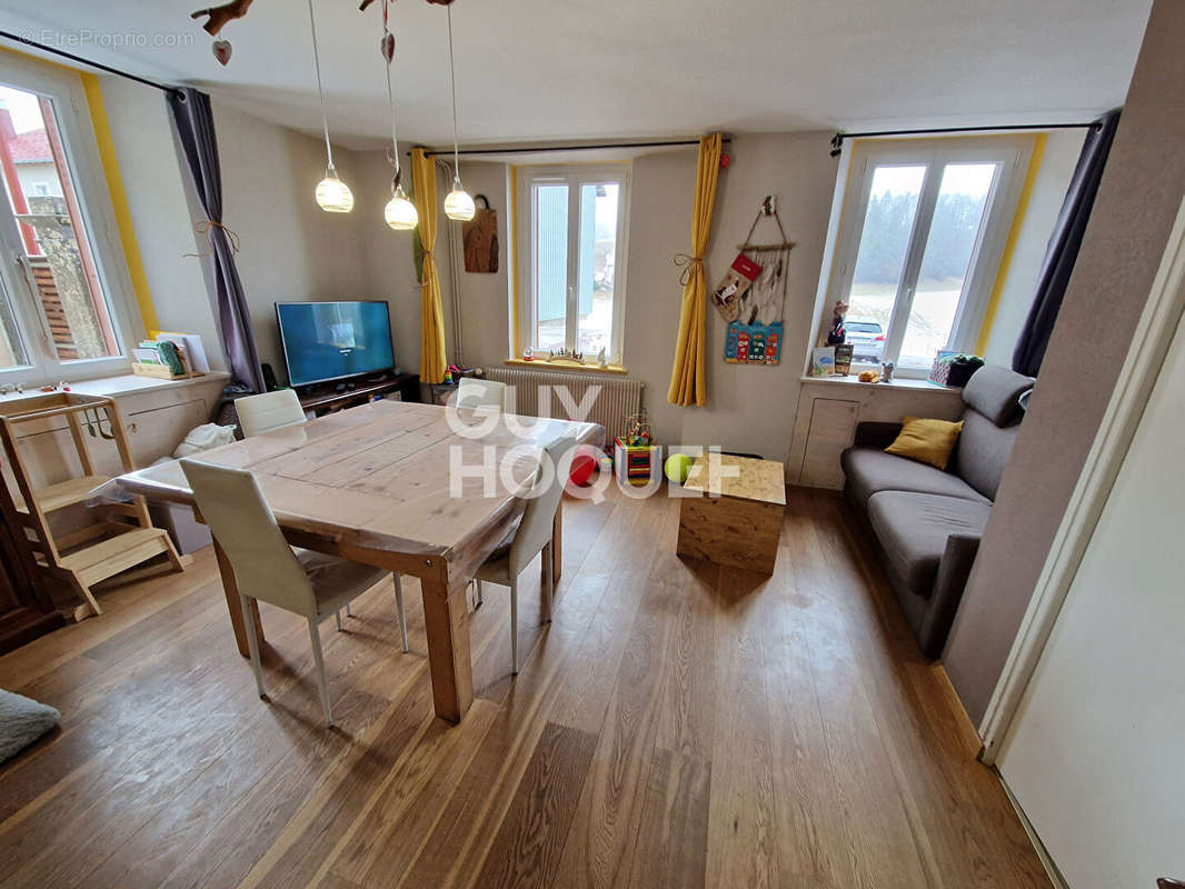 Appartement à LAJOUX