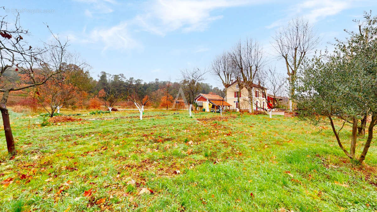 Maison à LEUC