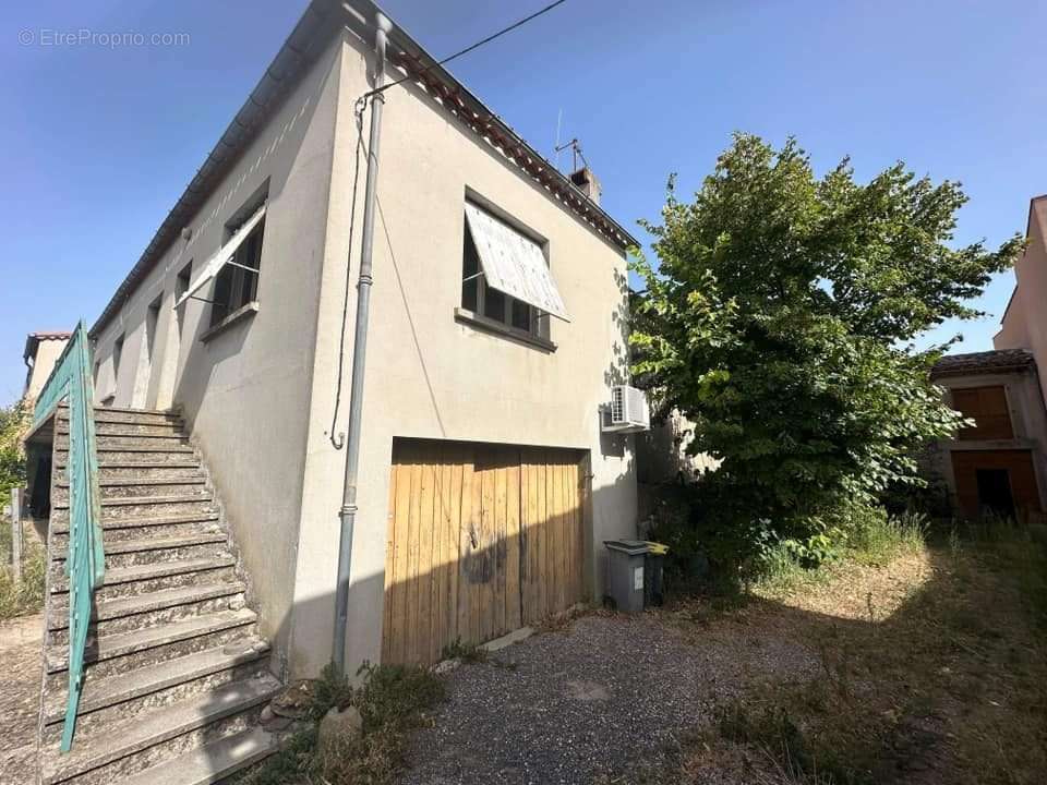 Maison à VILLEMOUSTAUSSOU